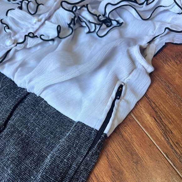 iZ Byer Size 1 Flutter Ruffled Sleeve Button Down White Gray Pencil Dress - Picture 3 of 8
